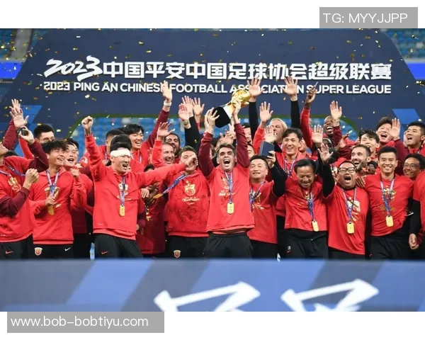 海港队12月赛程全解析齐心协力迎接挑战再创佳绩 海港队12月赛程全解析齐心协力迎接挑战再创佳绩