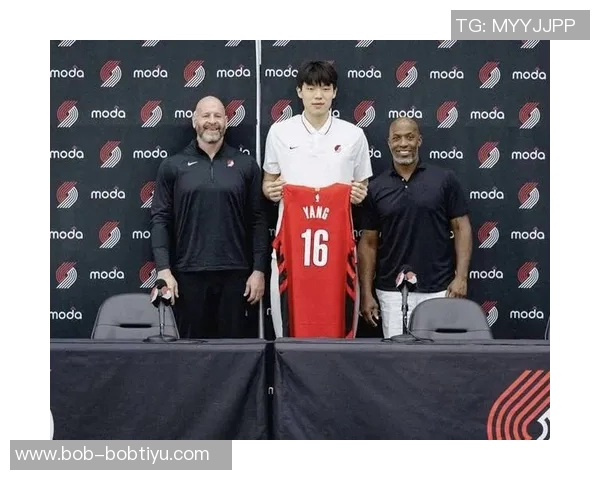 比卢普斯强调年轻与运动能力应该以更快节奏打球提升比赛表现 比卢普斯强调年轻与运动能力应该以更快节奏打球提升比赛表现