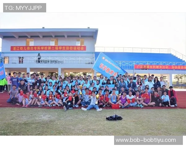 斯潘塞批评垫底队过于重视身体素质忽视技巧引发勇媒无奈反应 斯潘塞批评垫底队过于重视身体素质忽视技巧引发勇媒无奈反应