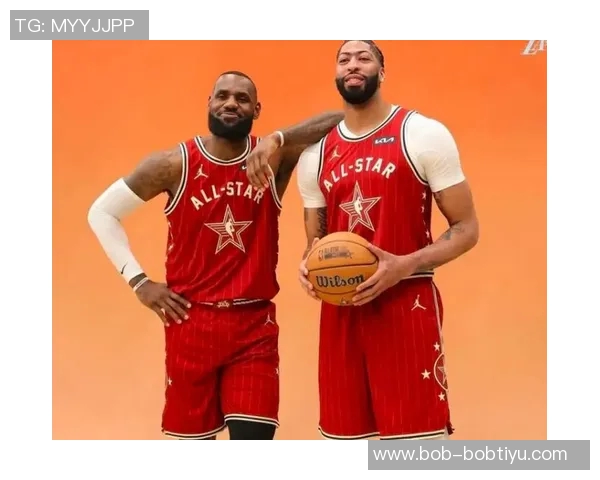 詹姆斯专注精神引领球队AD称其对教练和队友要求严格 詹姆斯专注精神引领球队AD称其对教练和队友要求严格