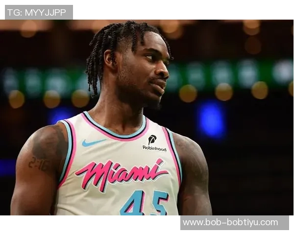 斯波称赞戴维恩米切尔竞争力强大无球防守显著提升 斯波称赞戴维恩米切尔竞争力强大无球防守显著提升